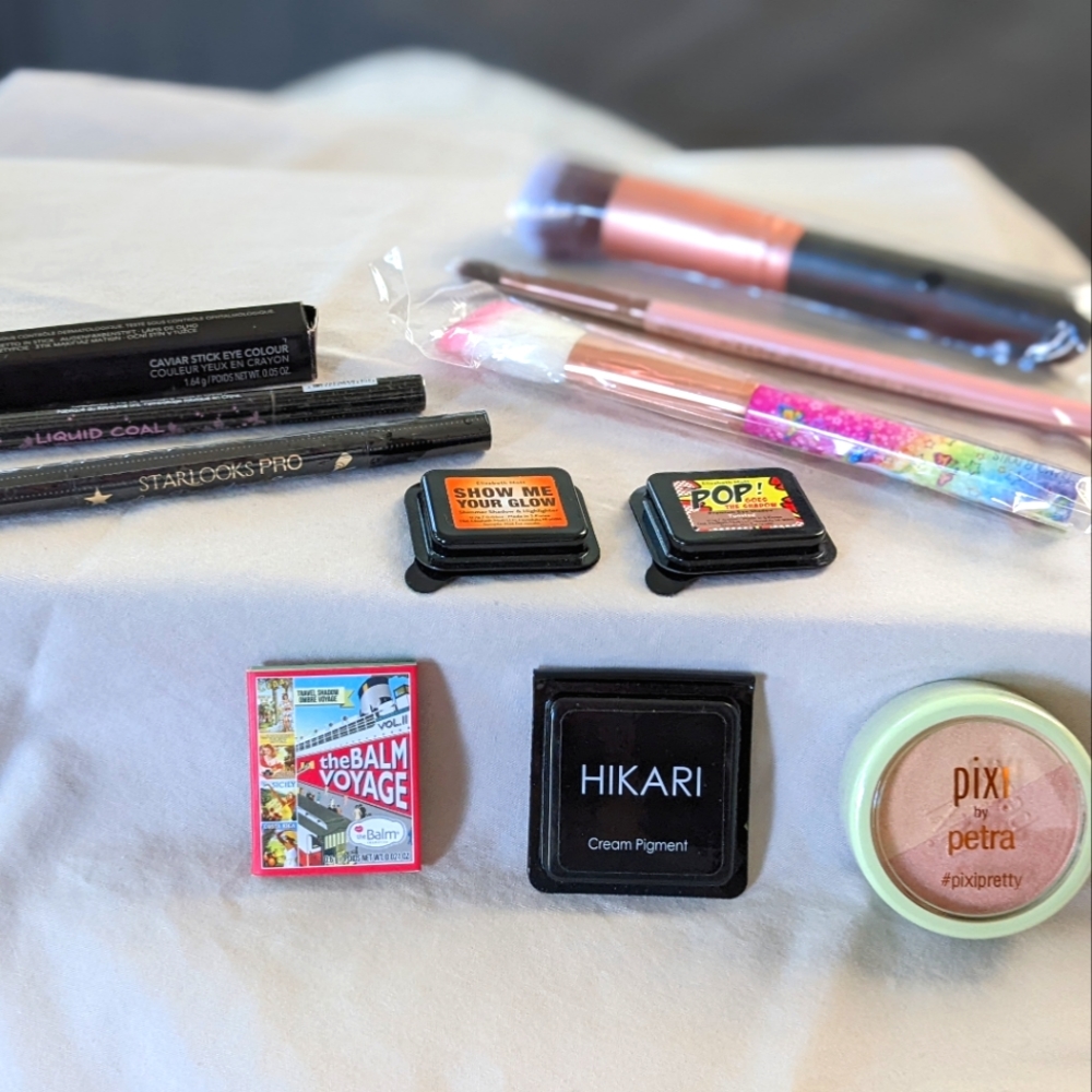 New makeup bunch